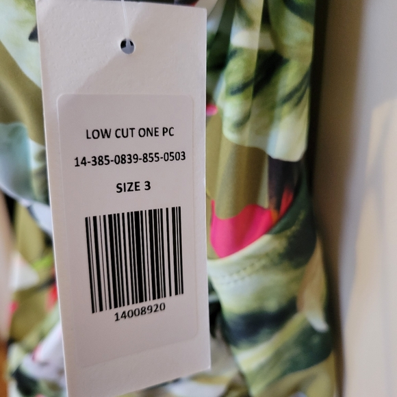 FTF Low-Cut One Piece Swimsuit (Tropical Print) - Picture 10 of 10